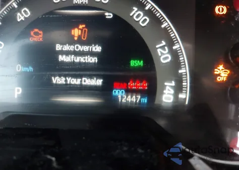 2025 Toyota Rav4 Xle z USA, uszkodzony, nr VIN 2T3W1RFV0SW382785